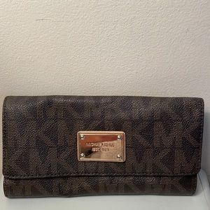 Michael Kors Jet Set 32S12JSZ3B Continental logo Wallet -Brown